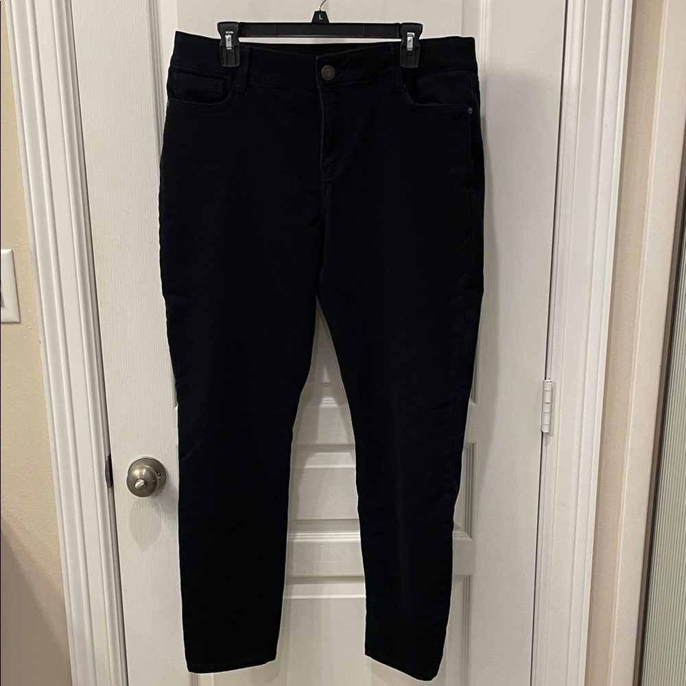 Liz Claiborne Women's Black Straight Leg Jeans